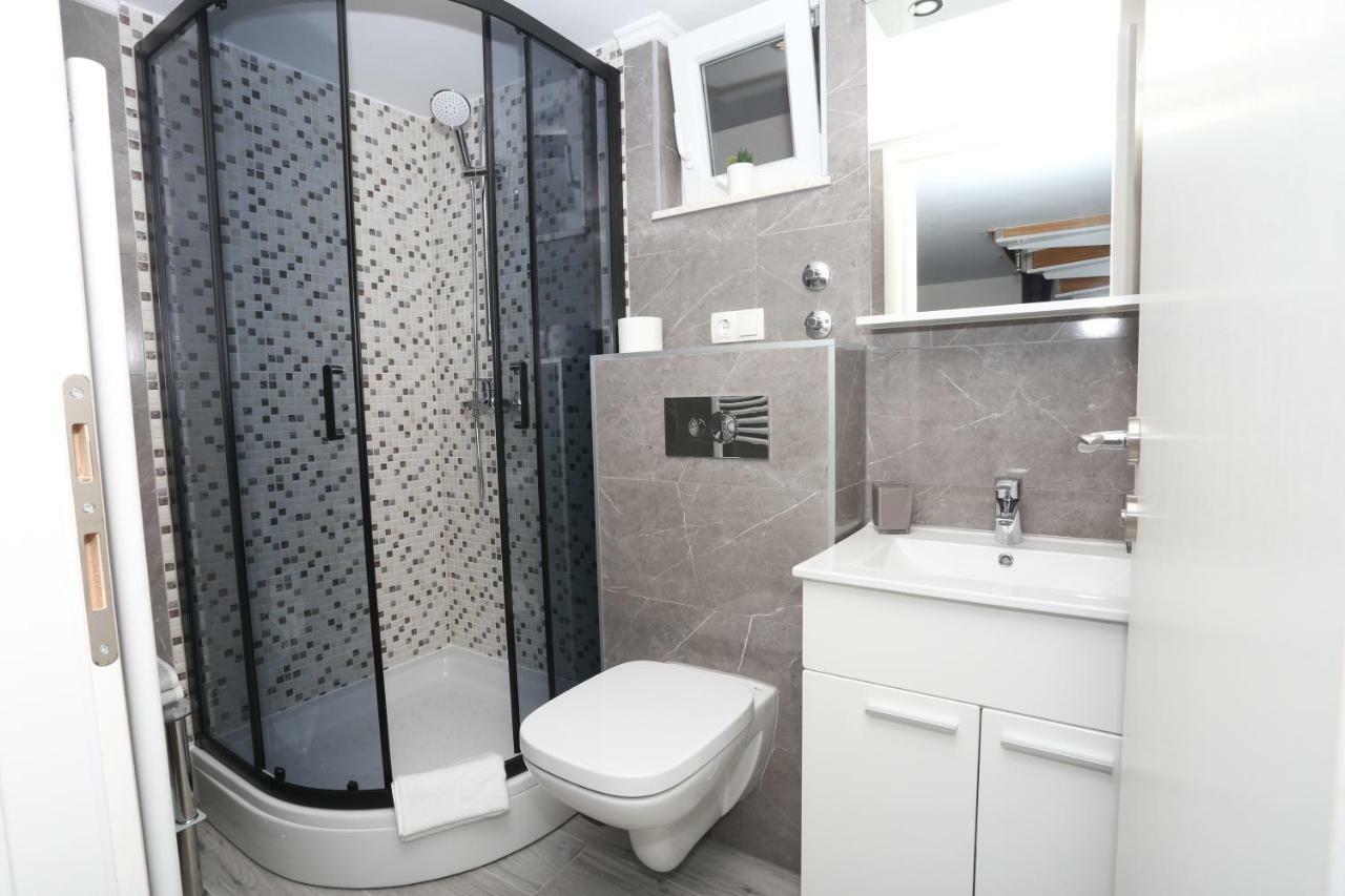 Apartman Kristian Trogir Exterior foto